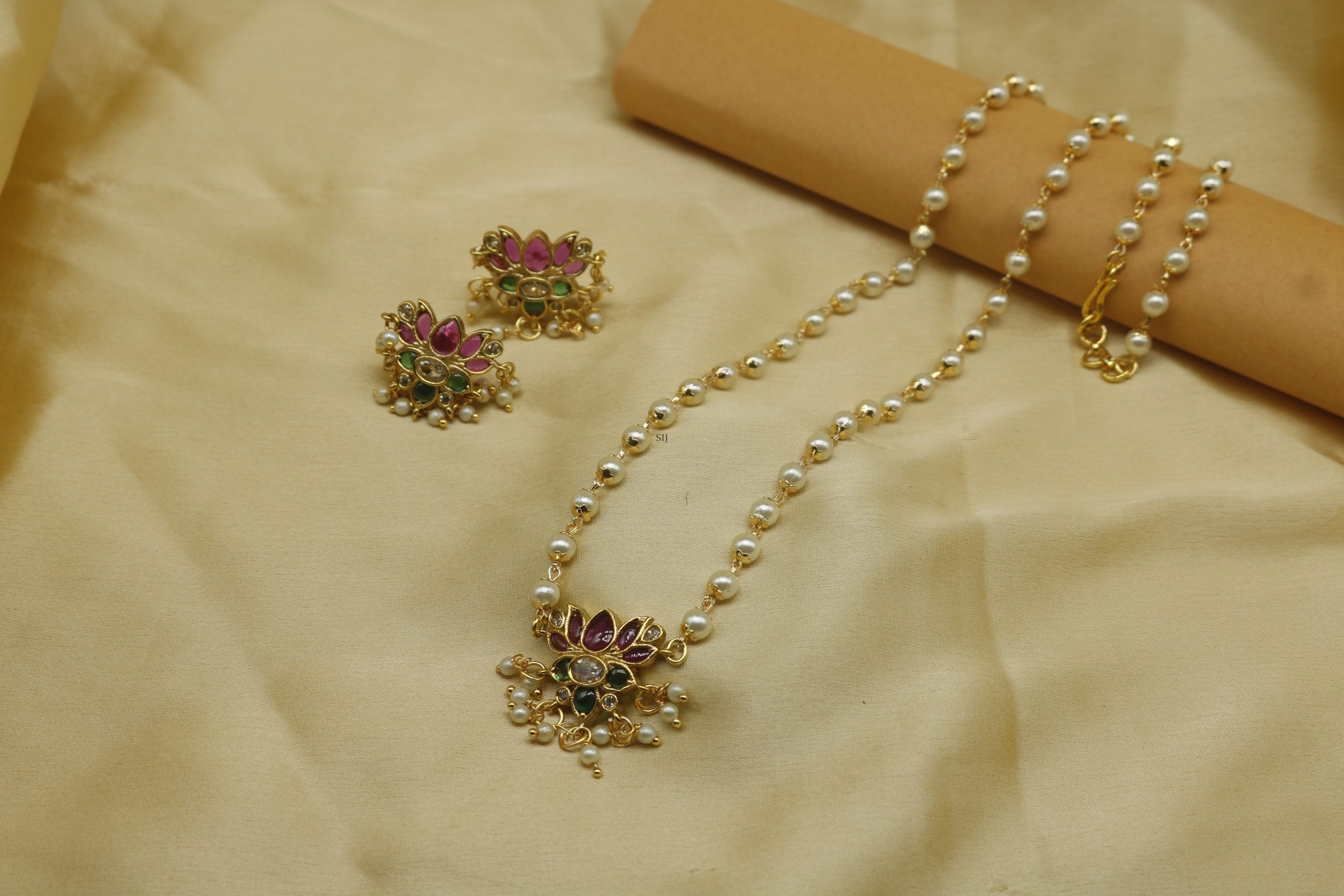 Imitation Gold Plated Pearls Chain Set