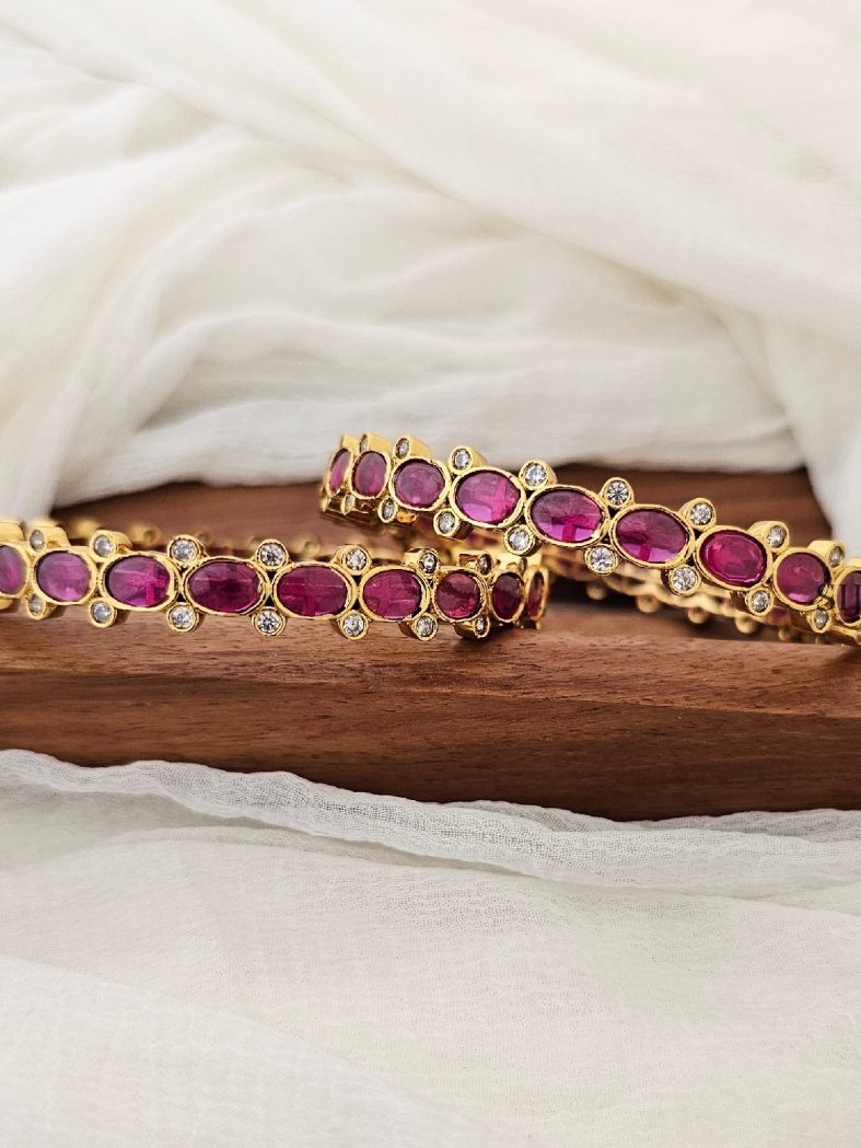 Gold Plated Kemp Stone Bangles