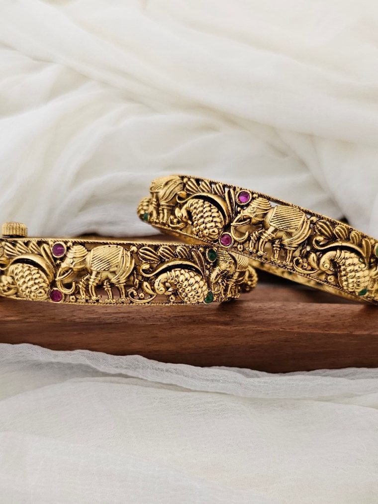 Artificial Elephant Screw Bangles