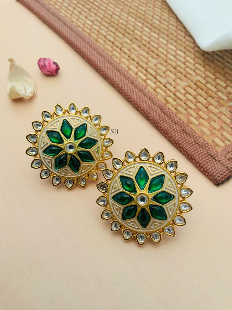 Gold Plated Round Flower Emerald and Kundan Ear Studs