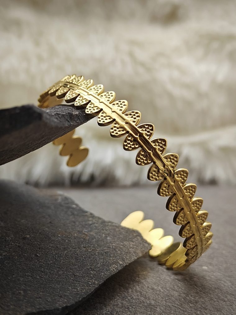 Floral Design Antique Stake Bangle Bracelet