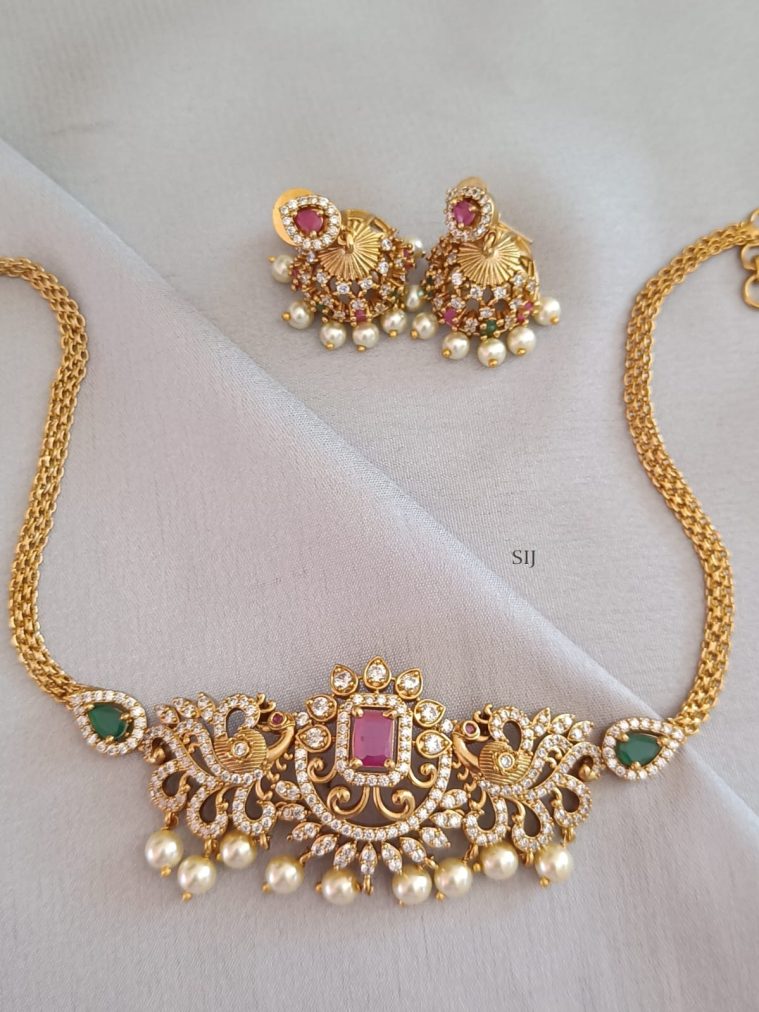 Imitation Dual Peacock Pendant Choker
