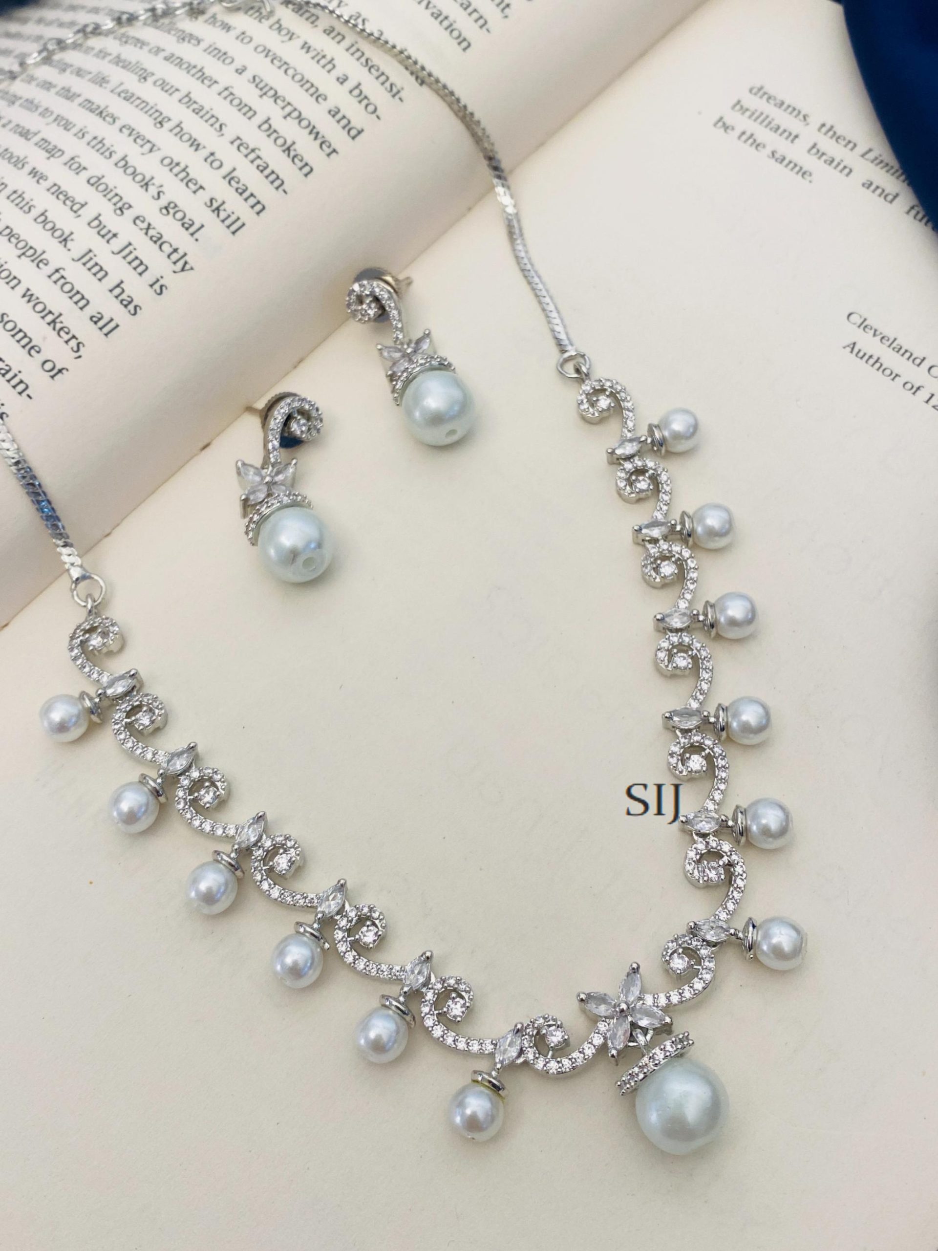 Imitation Silver Plated American Diamond Necklace