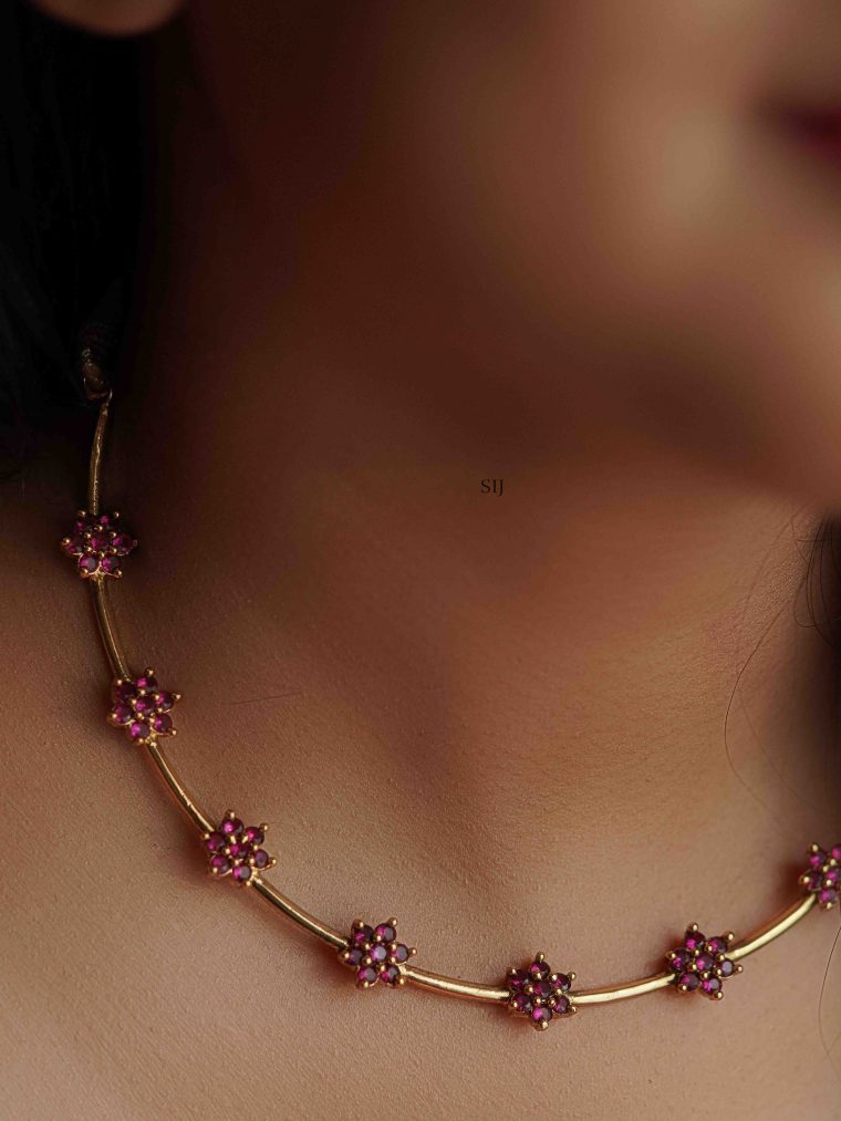 Imitation Ruby Round Flower Hasli Necklace