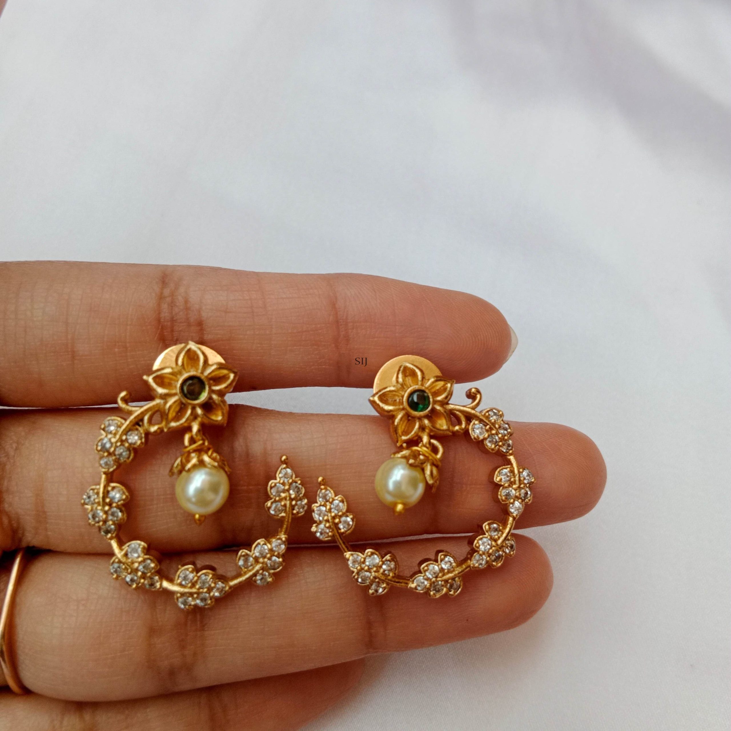 Flower Design Pearl Drop Earrings