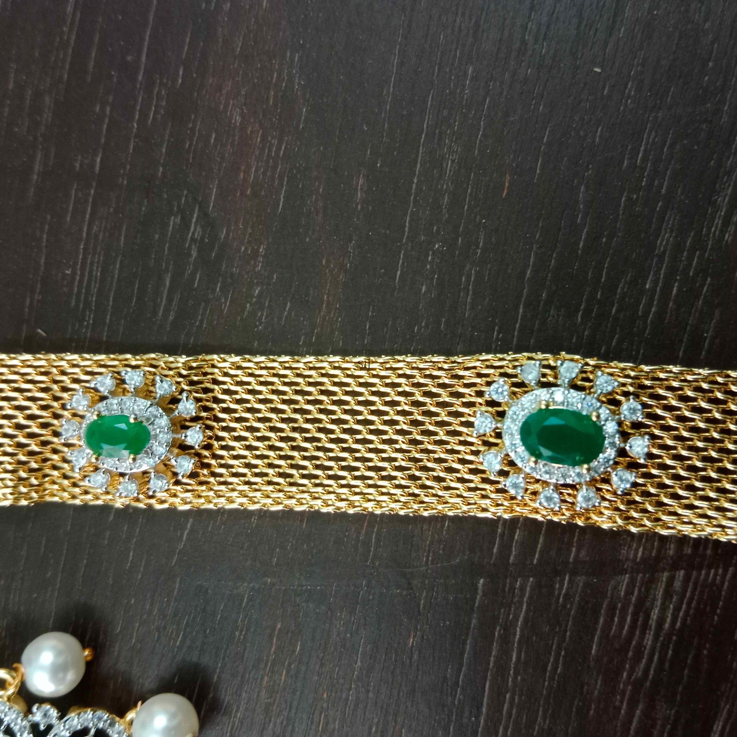 Green& White Stone Sparkling Emerald Diamond Haram