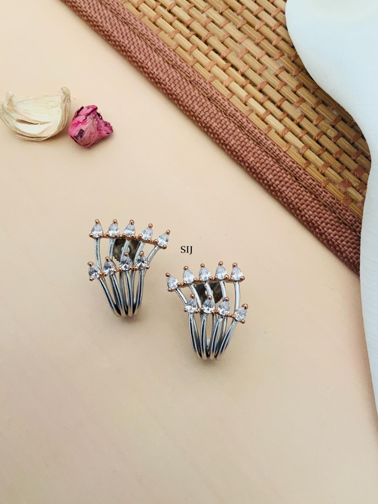 Imitation White Stone Curve Design Earrings