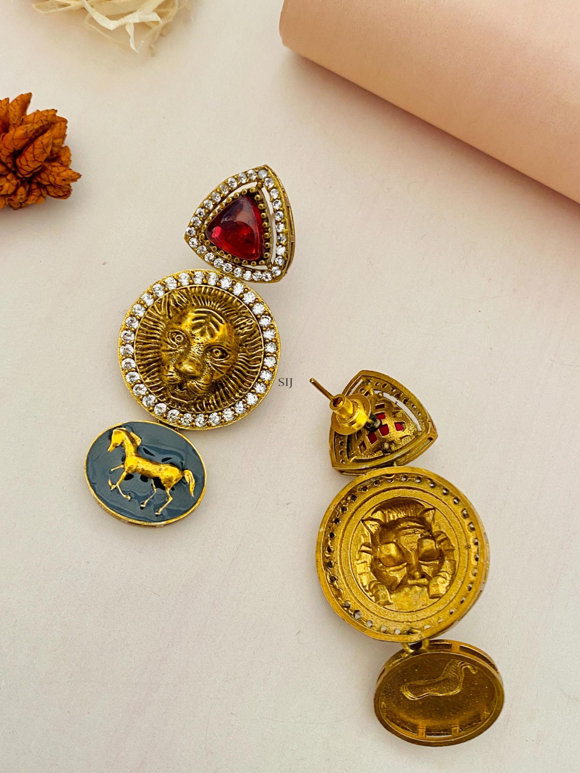 Multicolour Stone Studded Animals Design Necklace
