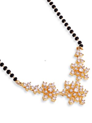 Single Layered Flower Design Solitaire Diamond Mangalsutra