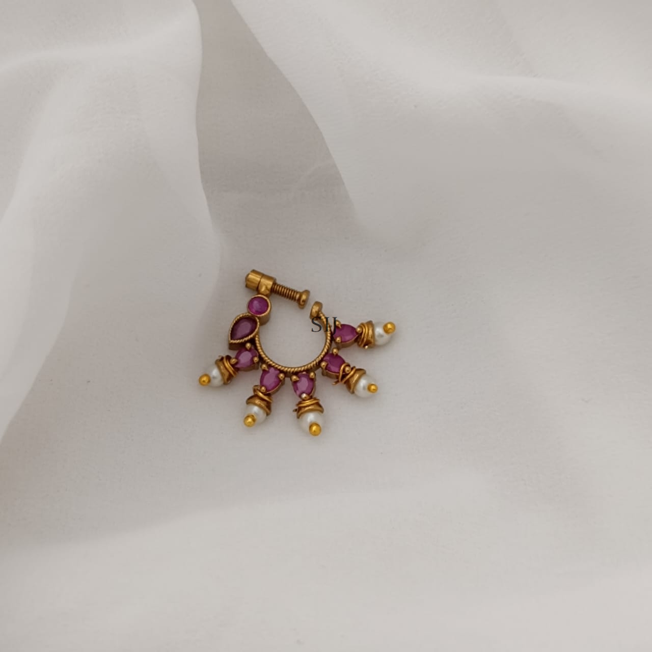 Pearl And Red Stones Screw Type Nose Pin