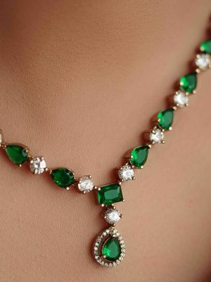 Artificial White And Green Stones Necklace Set