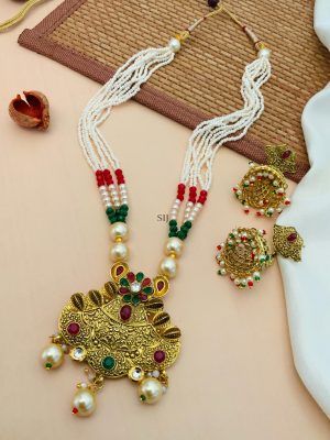 Artificial Flower Design Pearl And Kundan Necklace With Jhumkas