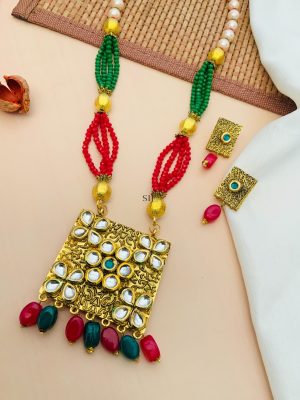 Flower Design Red &Green Beaded Drop Kundan Necklace With Earrings