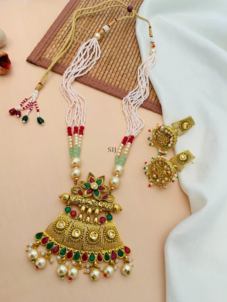 Imitation Flower Design Pearl Kundan Necklace With Jhumkas