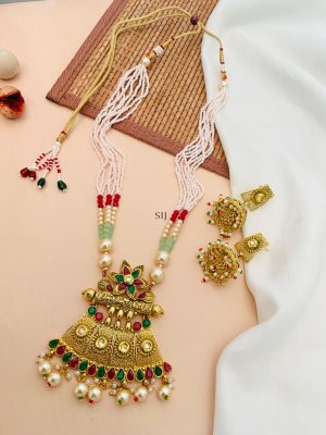 Imitation Flower Design Pearl Kundan Necklace With Jhumkas