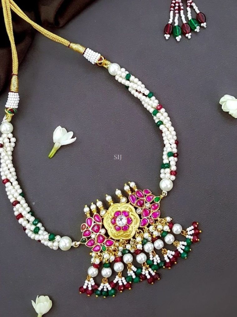 Imitation Red and Green Beaded Kundan& Pearl Necklace