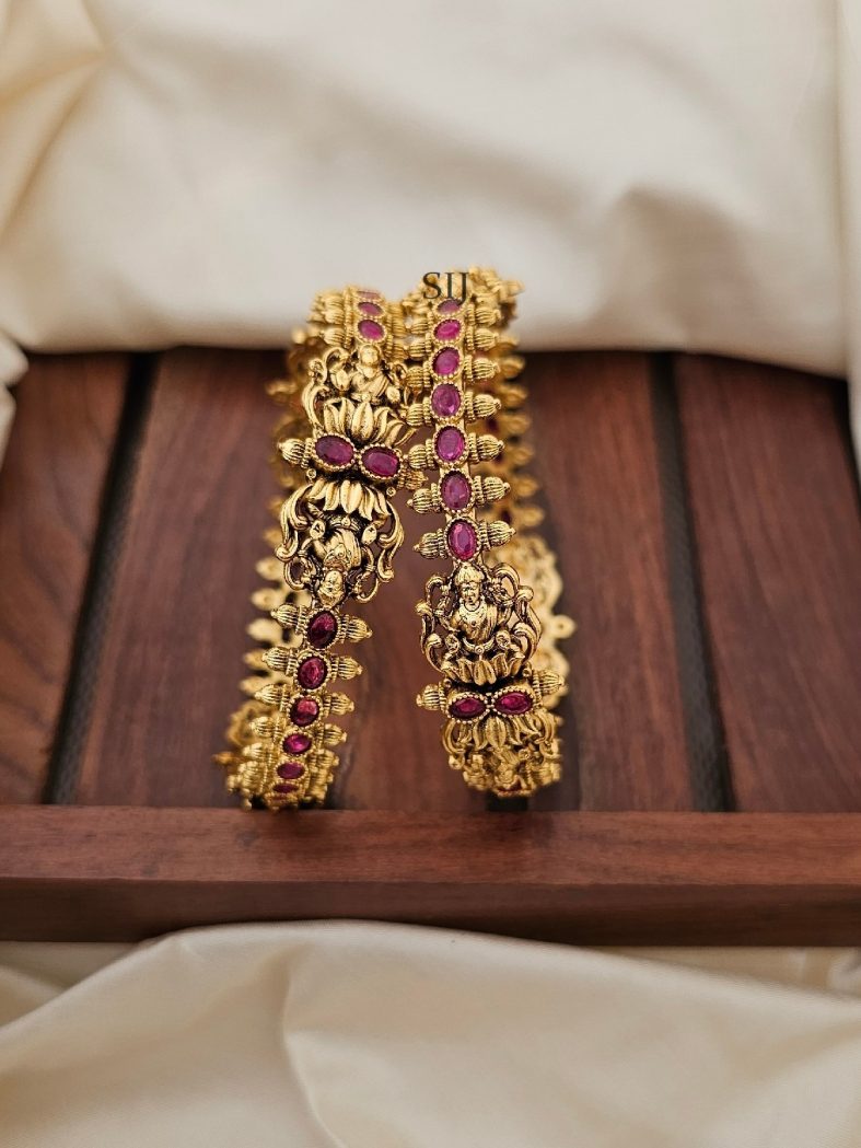 Traditional Lakshmi Bangles with Kemp Stones