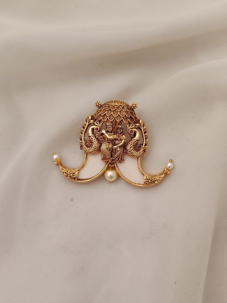 Traditional Radha Krishnan Nail Pendent