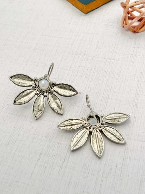 Middle Single Pearl Half Flower Design Hook Earrings