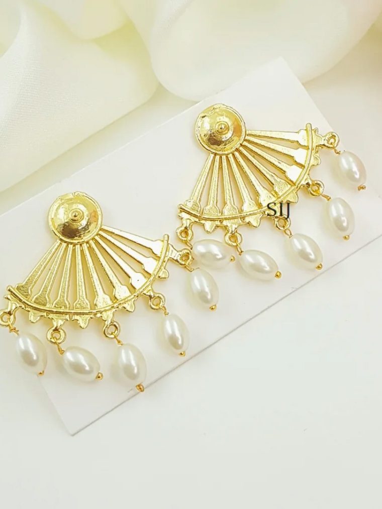 Artificial Cluster Pearl Gold Earrings