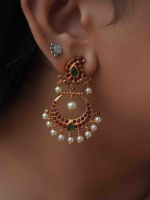 Imitation Kemp Stone Chandbali Earrings