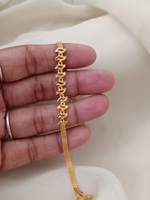 Gold-Plated-Forming-Bracelet