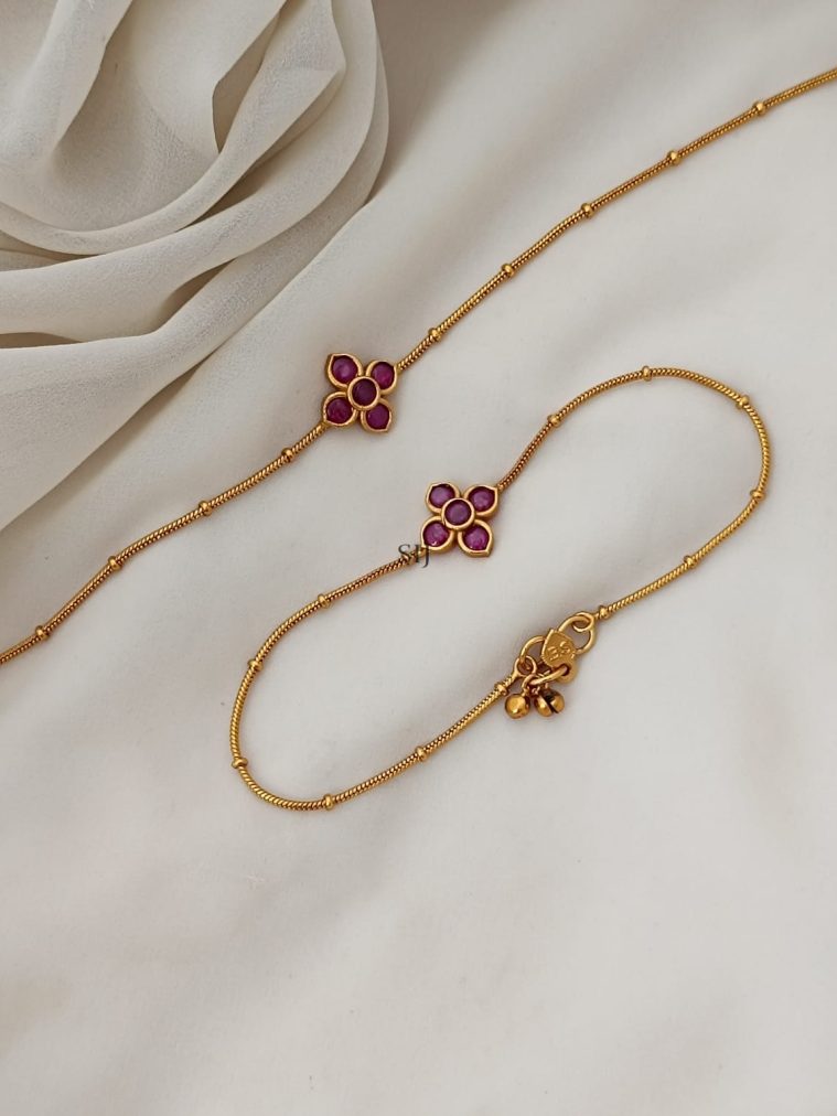 Gold Plated Red Jadau Kundan Flower Design Anklets