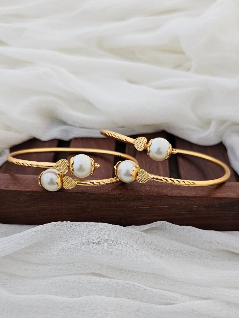 Matte Finish Pearl Bangles