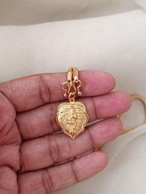 Imitation Chain with Leaf Design Pendant