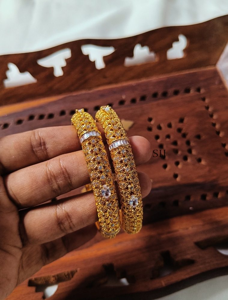 Traditional Stone Studded Gold Bangles