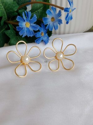 Gold Plated Big Flower Design Necklace