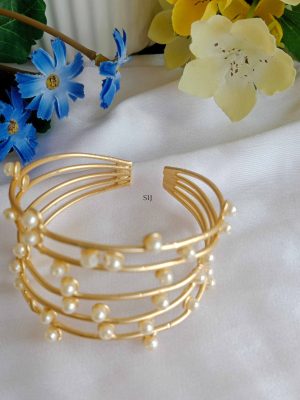 Gold Plated Pearl Openable Bracelet