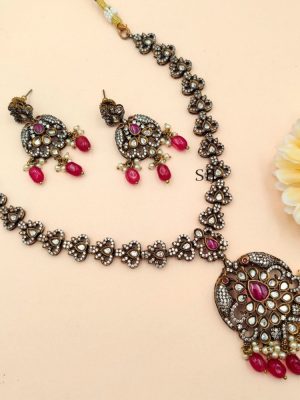 Imitation Red Stones Victorian Necklace