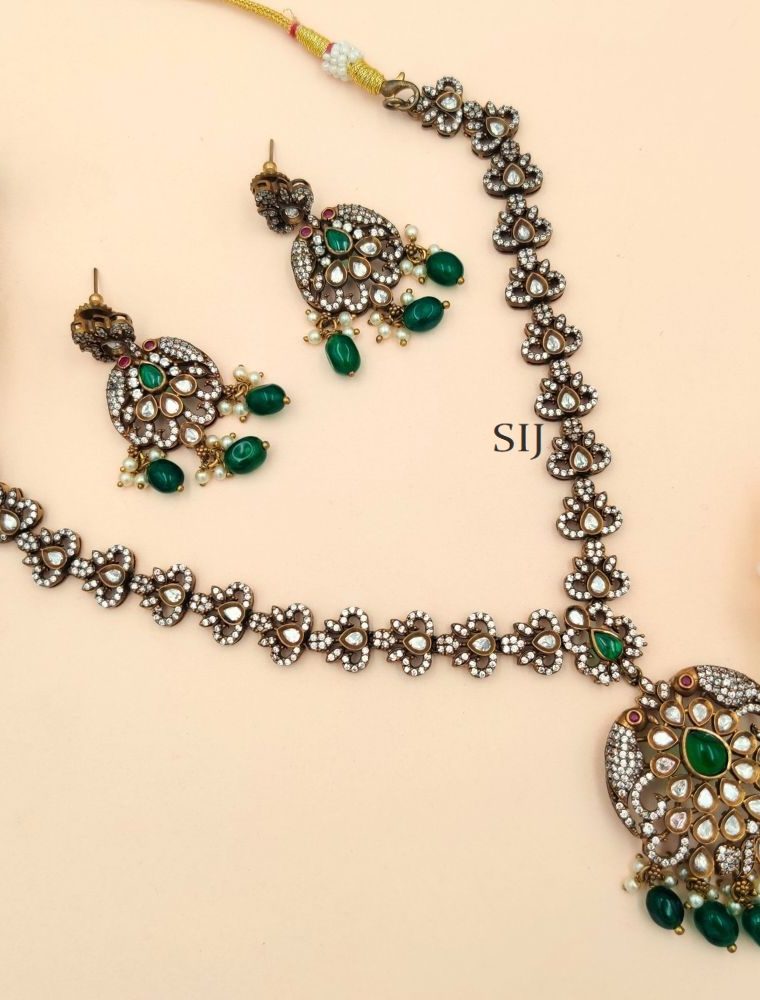 Artificial Green Stones Victorian Necklace