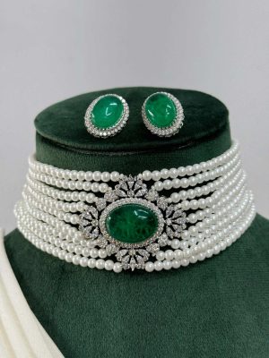 Artificial Green Stone Pearl Choker