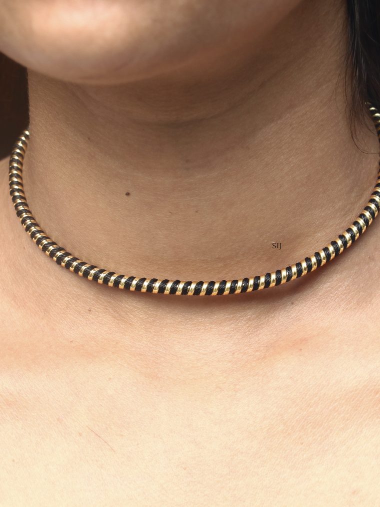 Imitation Black and Gold Spiral Hasli Necklace