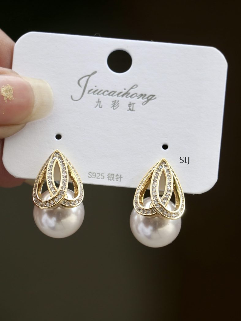 Gold Plated Pearl Drop Earrings