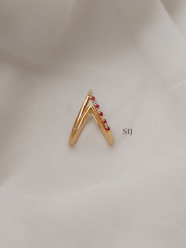 One Side White And Red Stones V Shaped Vangi Finger Ring