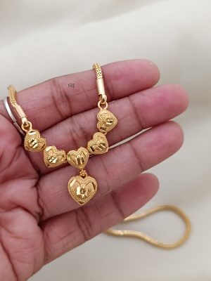 Gold Finish Floral Heart Design Pendant Chain