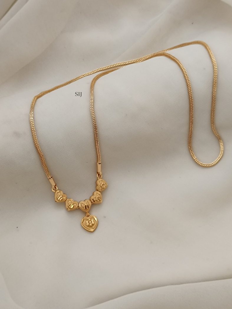 Gold Finish Floral Heart Design Pendant Chain