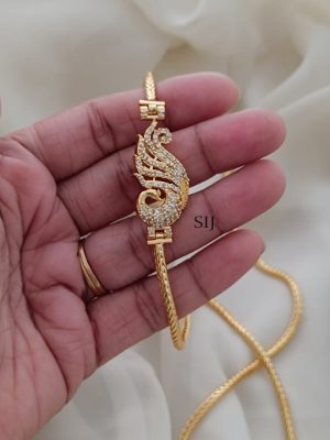 Imitation White Stones Peacock Mugappu Chain