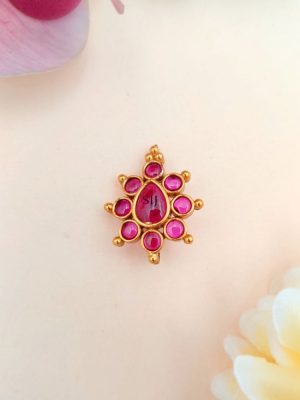 Imitation Floral Nose Pin - Ruby / Green