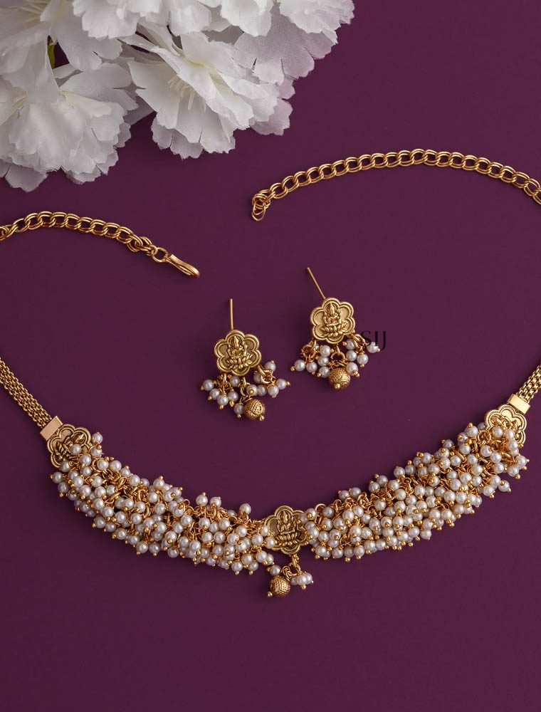 Imitation Pearl Cluster High Neck Choker