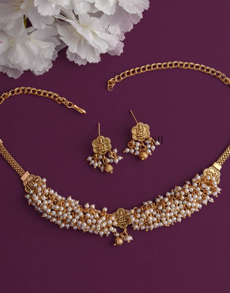 Imitation Pearl Cluster High Neck Choker