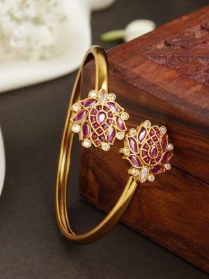 Gold Plated Flower Design Kemp Bracelet