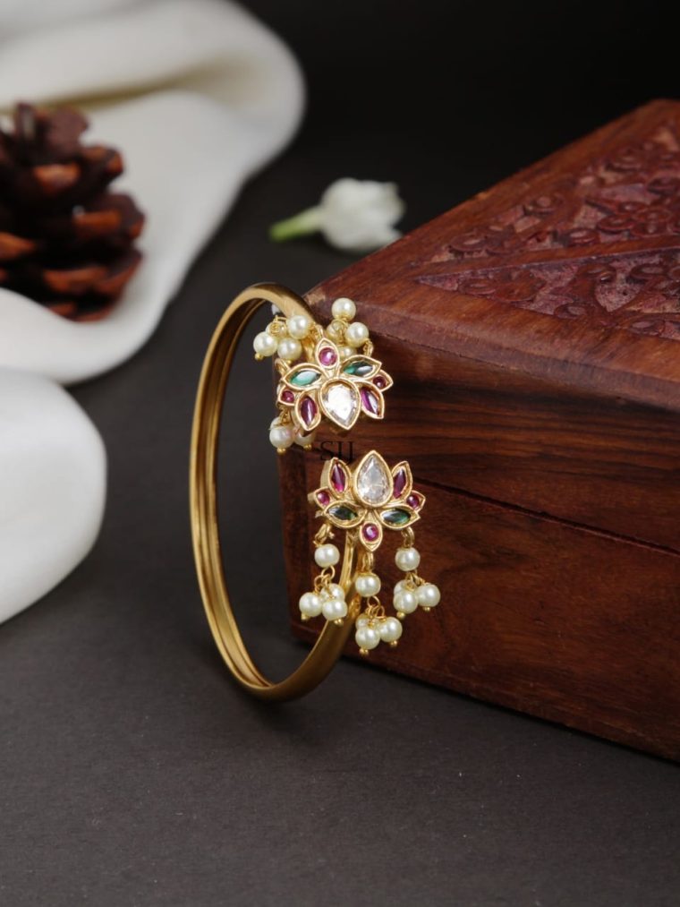 Guttapusalu Flower Design Pearl Bracelet