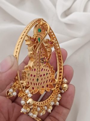 Imitation Kemp Stones Mahalakshmi Pendant