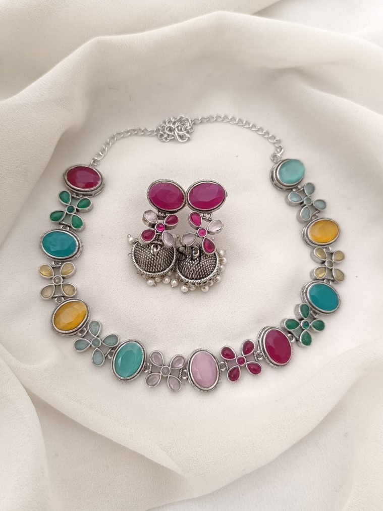 Imitation Multicolor Stones Flower Design Silver Necklace