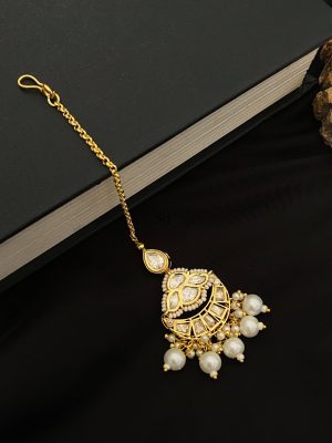 Pearl Drops Half Moon Design Kundan Maang Tikka