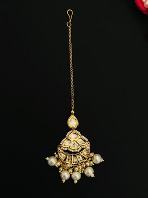 Pearl Drops Half Moon Design Kundan Maang Tikka